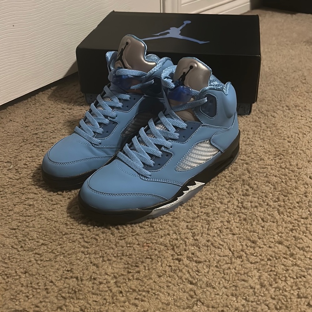 Unc Jordan 5s